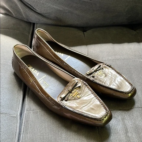 🥑Prada Metallic bronze Patent Leather Driving Loafers - Picture 2 of 11